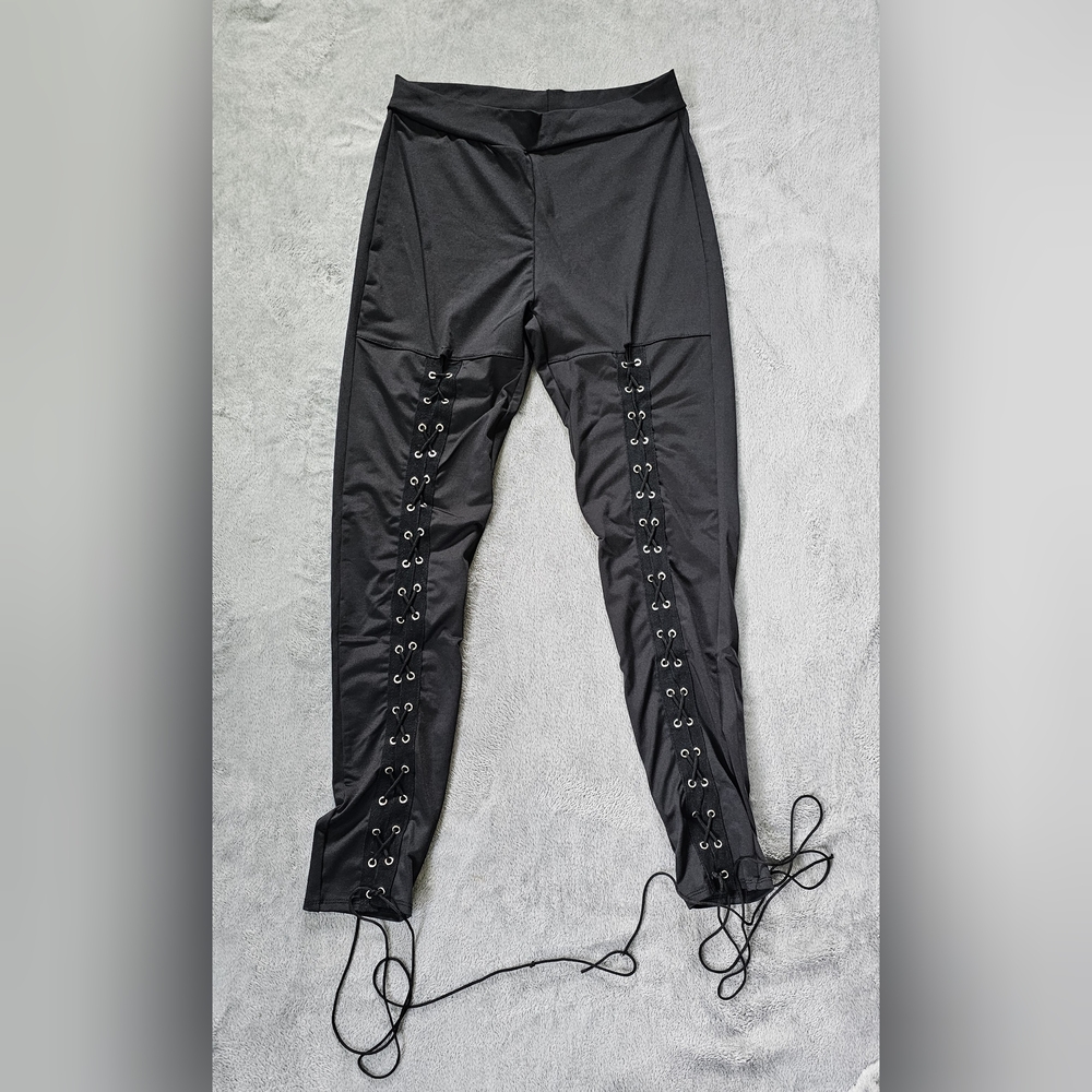Black Lace-Up Leggings